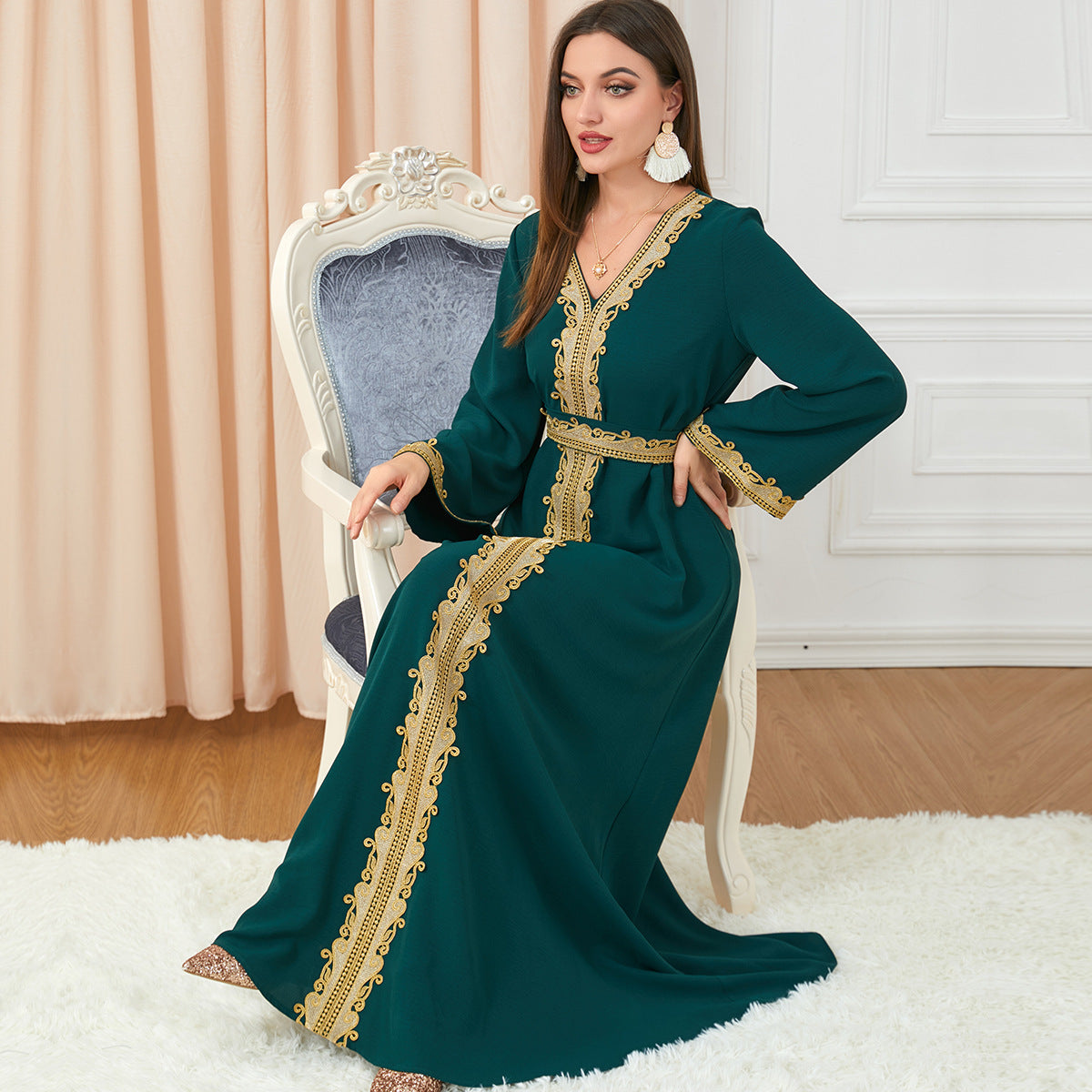 Embroidery Women's Temperament Long-sleeved Dress