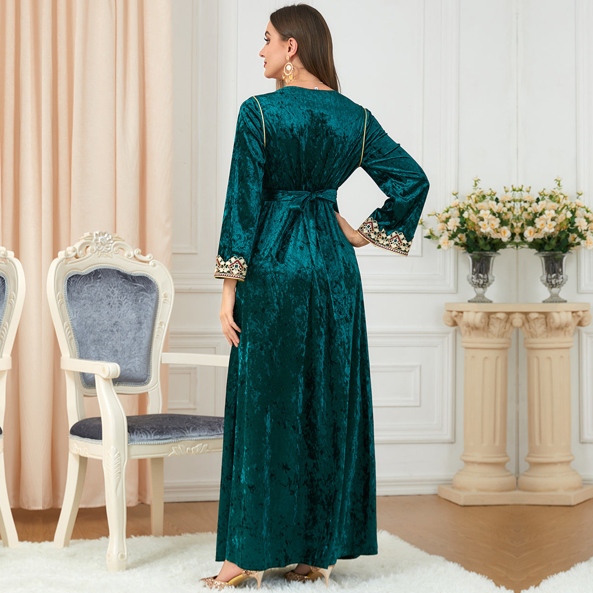 Long-sleeved Slim Canary Velvet Dress